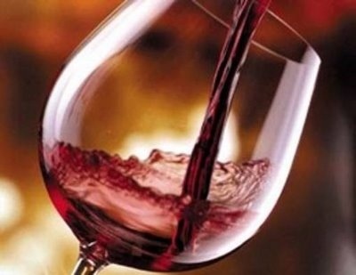 Simply sostiene le eccellenze vinicole nazionali con liniziativa DiVinoin vino